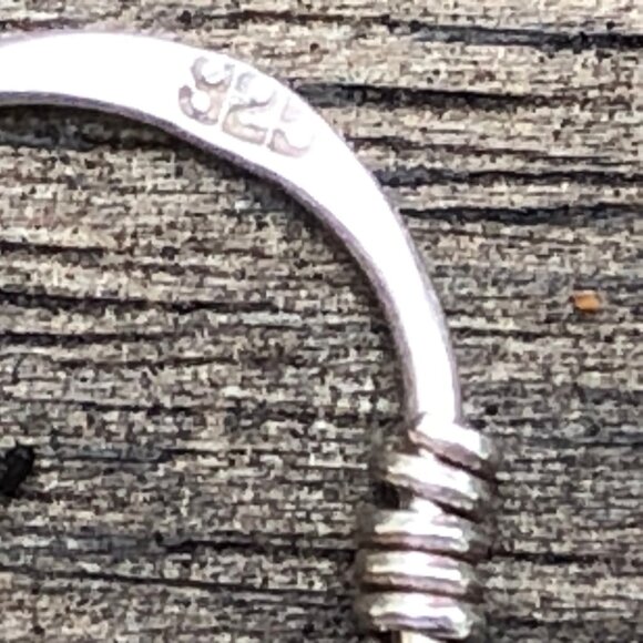 Silver long dangle earrings - Picture 4 of 4